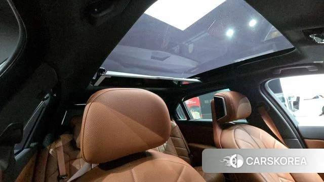 BMW 7 Series (G70) id 3786108 из Кореи 10