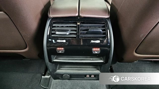 BMW 5 Series (G30) id 3839956 из Кореи 10