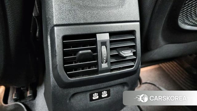 BMW 1 Series (F40) id 3892637 из Кореи 10