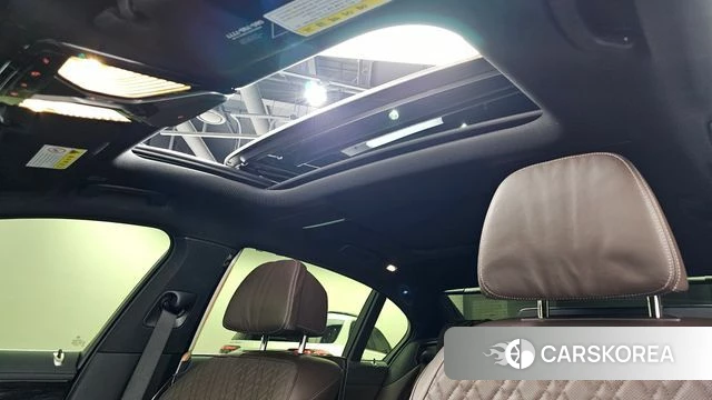 BMW 7 Series (G11) id 3835032 из Кореи 10