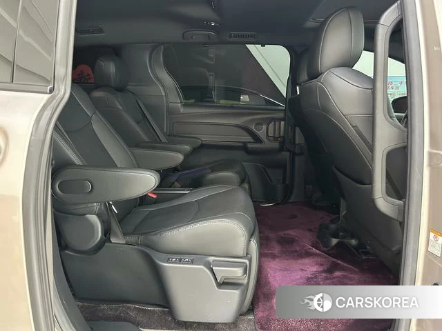 Toyota Saina id 4276594 из Китая 10