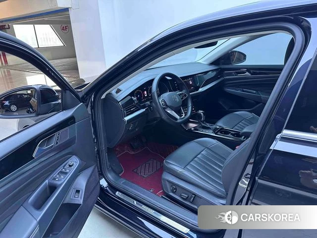 Volkswagen Passat id 4264681 из Китая 10