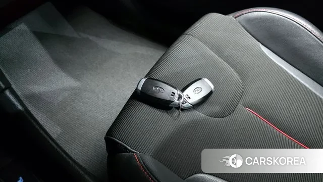 Hyundai Veloster (JS) id 3460022 из Кореи 10