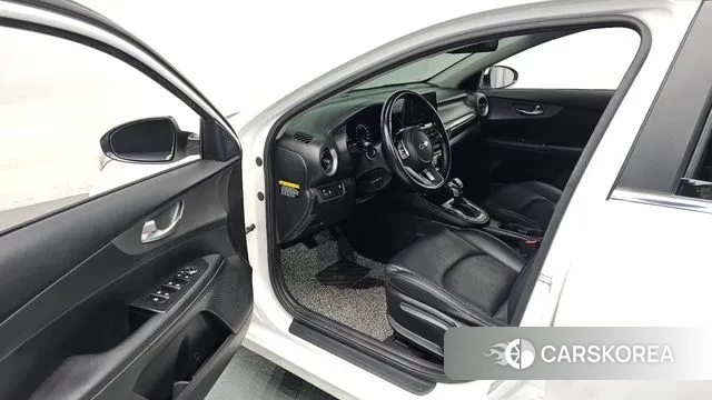 Kia Come New K3 id 3593454 из Кореи 10