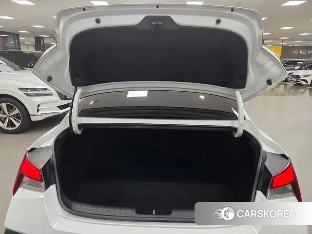 Hyundai Avante (CN7) id 3467559 из Кореи 10