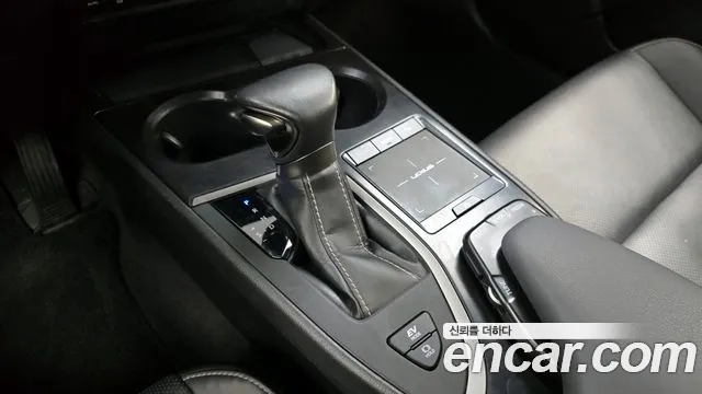 Lexus UX250h id 2631718 из Кореи 10