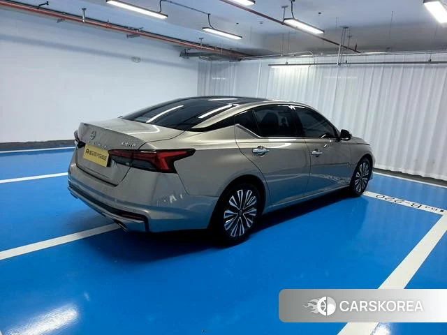 Nissan Teana id 4212945 из Китая 10
