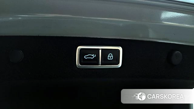 Hyundai Grandeur (GN7) id 3914489 из Кореи 10