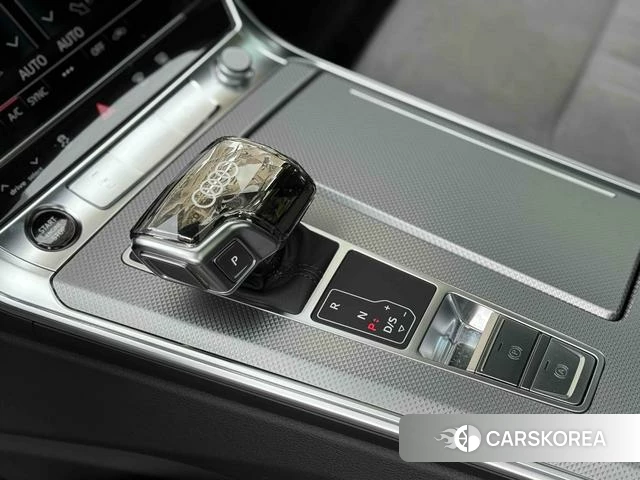 Audi A6L id 4258071 из Китая 10