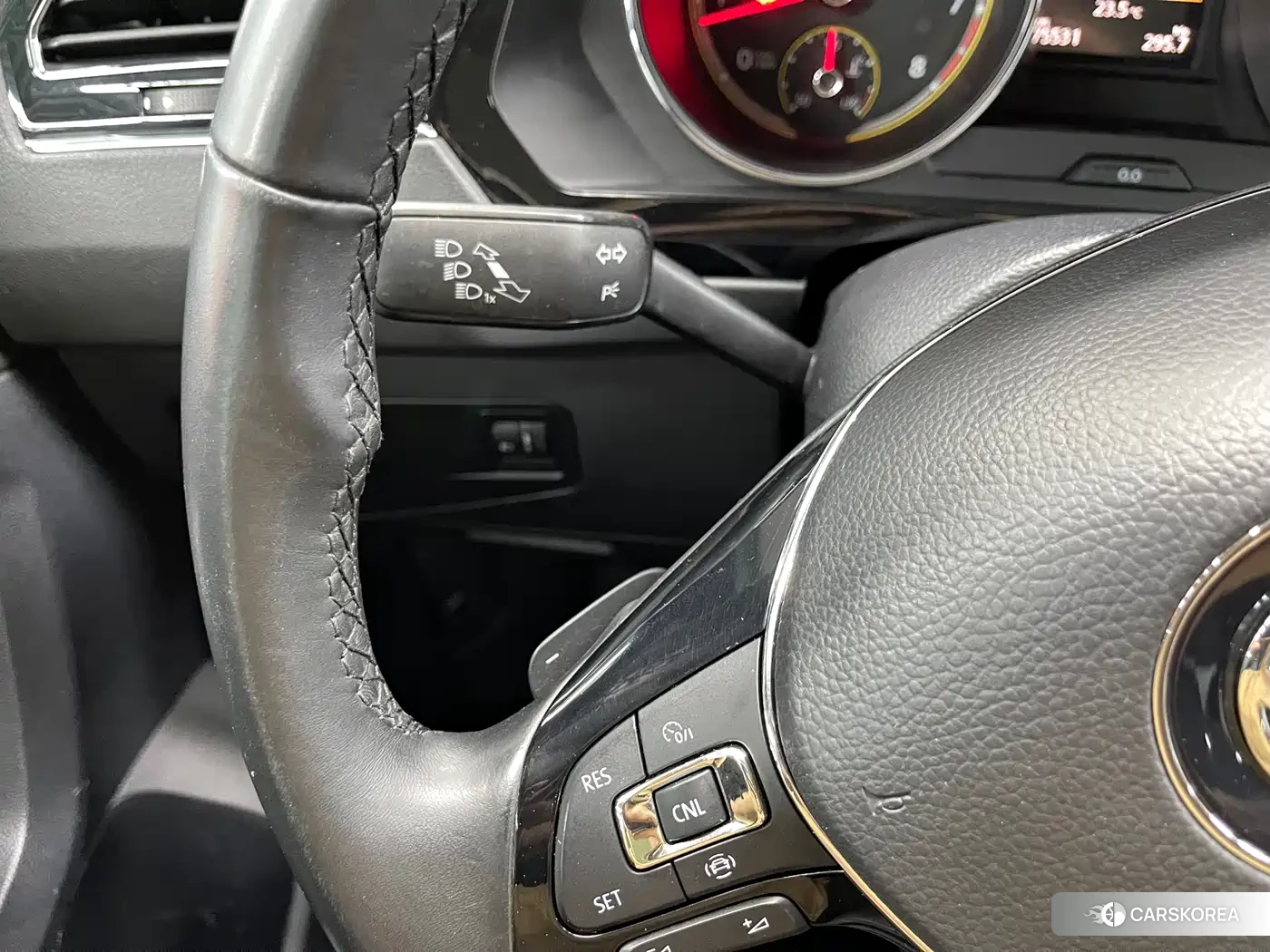 Volkswagen Tiguan L id 4607152 из Китая 10