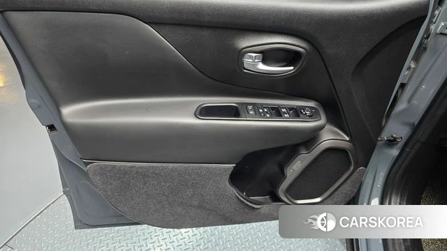 Jeep Renegade id 4543393 из Кореи 10