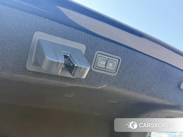 Audi A8 (D5) id 3350314 из Кореи 10