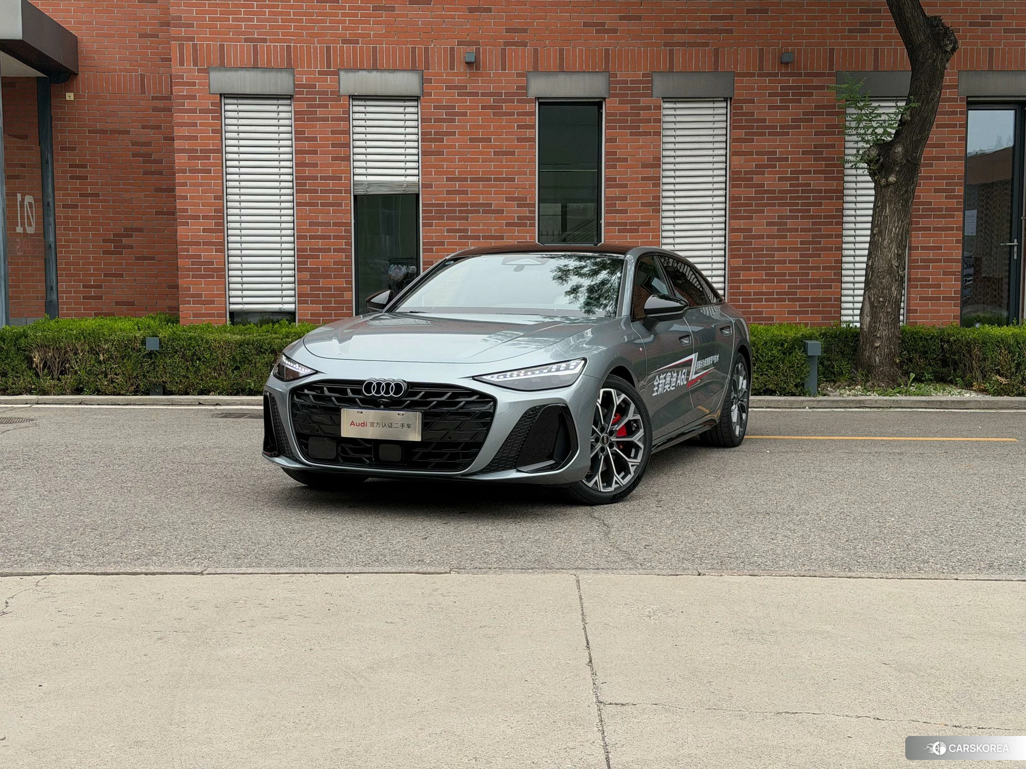 Audi A6L id 4473987 из Китая 10