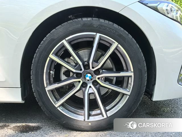 BMW 3 series id 4275347 из Китая 10