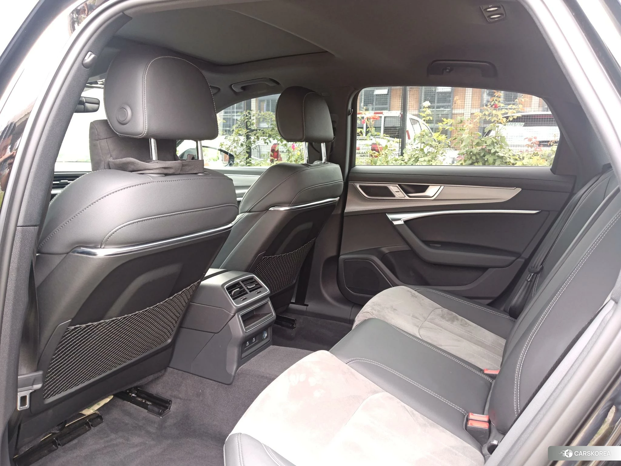 Audi A6L id 4492700 из Китая 10