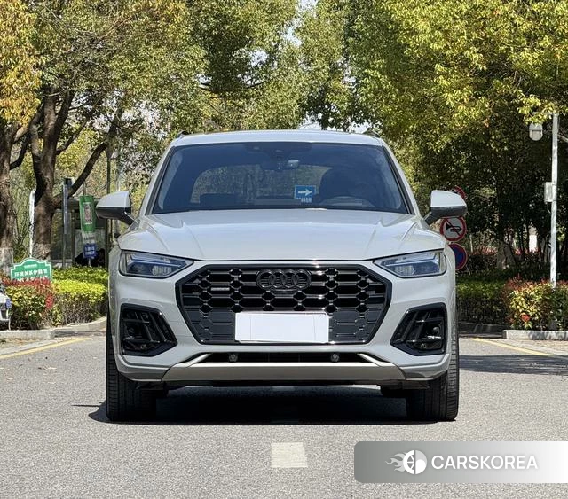 Audi Q5L id 4260736 из Китая 10
