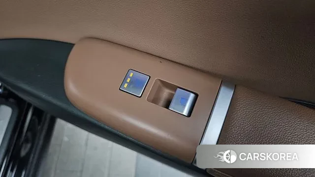 Hyundai Grandeur Hybrid (GN7) id 3624993 из Кореи 10