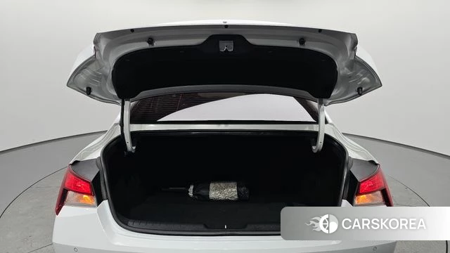 Hyundai Avante (CN7) id 3892810 из Кореи 10