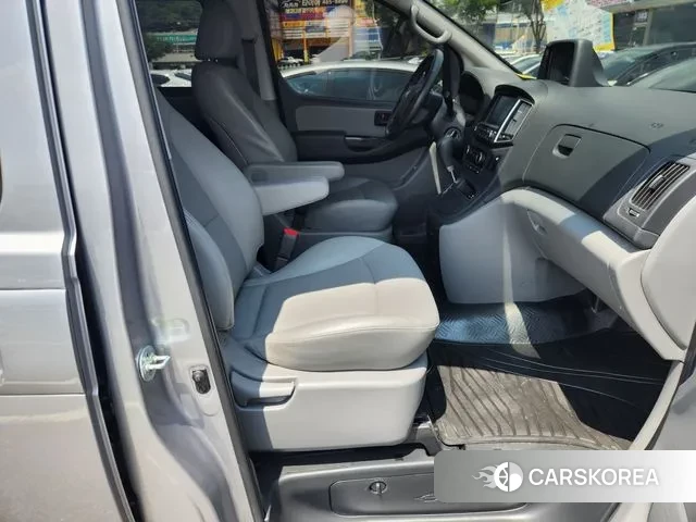 Hyundai The New Grand Starex id 2895956 из Кореи 10