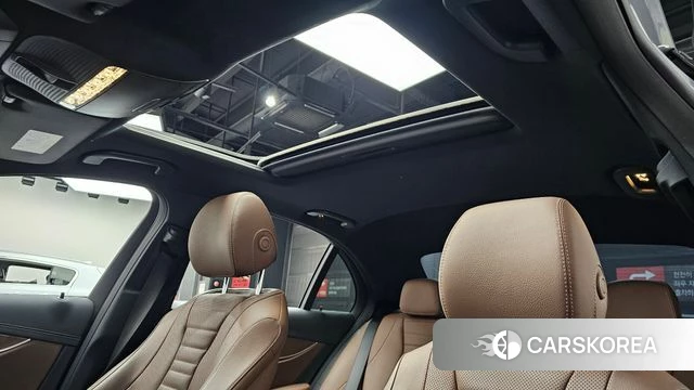 Mercedes-Benz E-Class W213 id 3884854 из Кореи 10