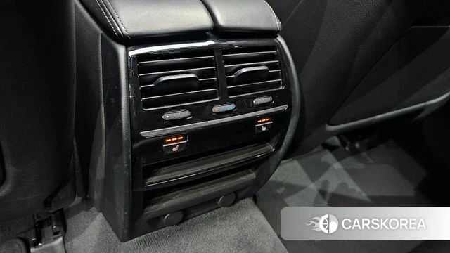 BMW 5 Series (G30) id 4390128 из Кореи 10