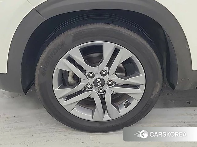 Kia Seltos id 4203467 из Кореи 10