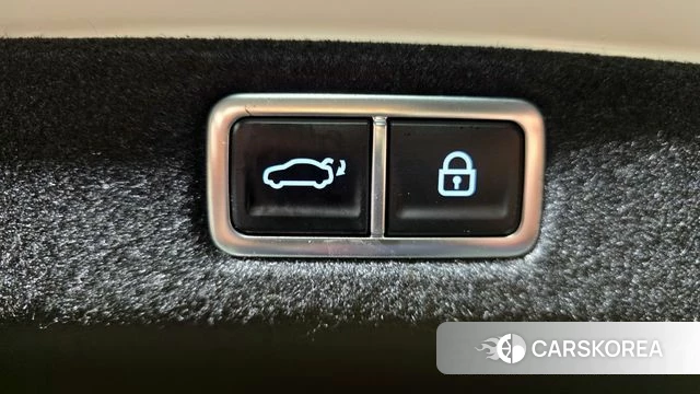 Hyundai Grandeur Hybrid (GN7) id 3817383 из Кореи 10