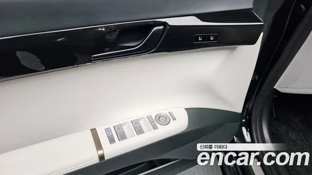 Hyundai Grandeur (GN7) id 2607016 из Кореи 10