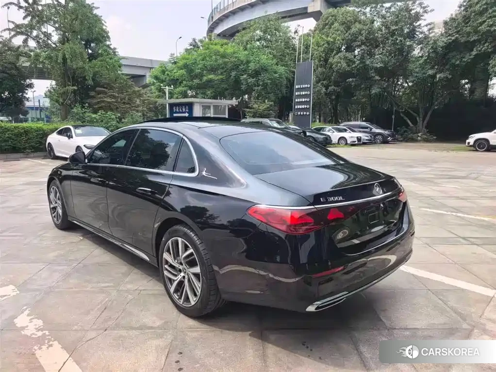 Mercedes-Benz E-Class id 4553939 из Китая 10
