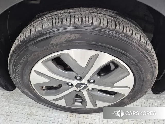 Kia Niro EV id 3588273 из Кореи 10