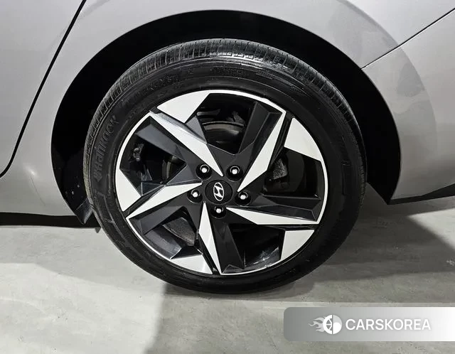 Hyundai Avante (CN7) id 3611929 из Кореи 10