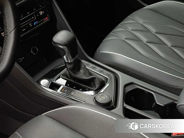 Volkswagen Tiguan L id 4290627 из Китая 10
