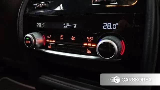 BMW 5 Series (G30) id 3622529 из Кореи 10