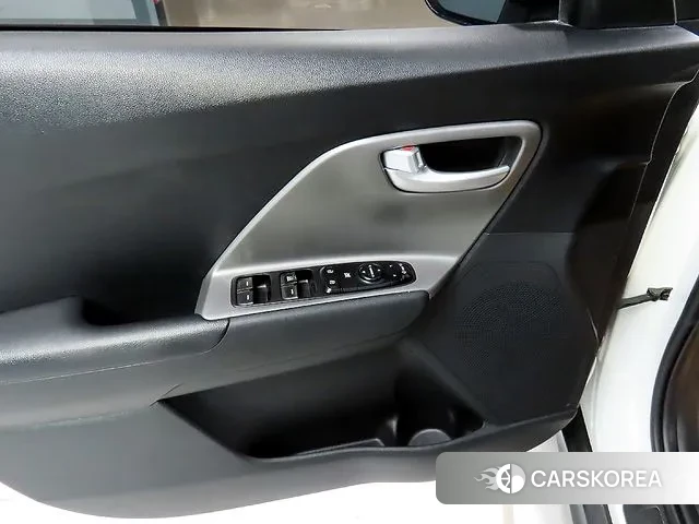Kia Niro Plus id 3394694 из Кореи 10