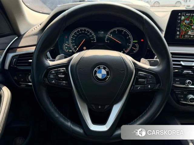 BMW 5 Series (G30) id 3880063 из Кореи 10