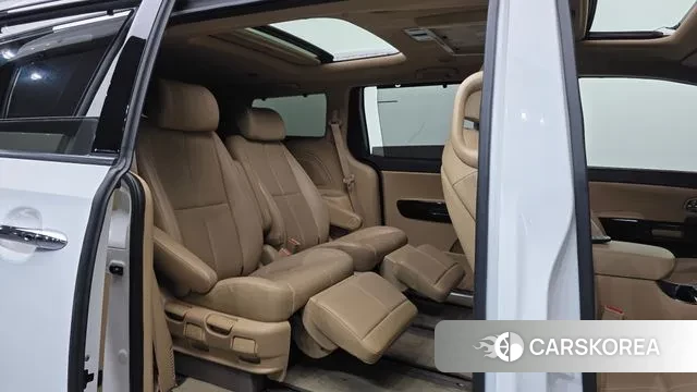 Kia The New Carnival id 3039411 из Кореи 10