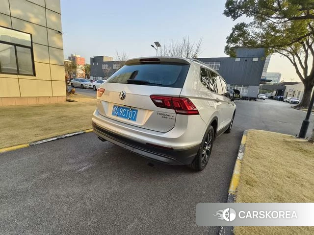 Volkswagen Tiguan L id 4239059 из Китая 10