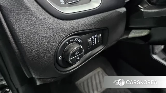 Jeep Renegade id 3075437 из Кореи 10