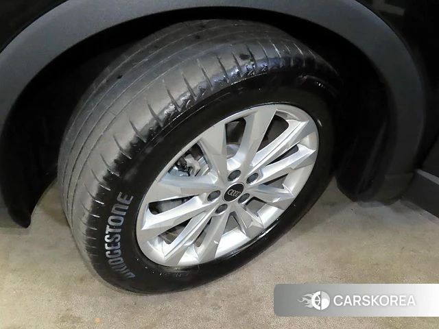 Audi Q3 (F3) id 3903019 из Кореи 10
