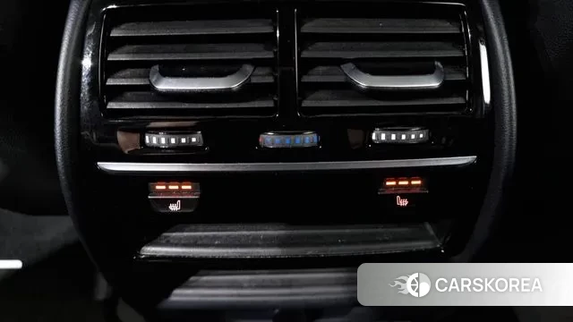 BMW 5 Series (G30) id 3188496 из Кореи 10