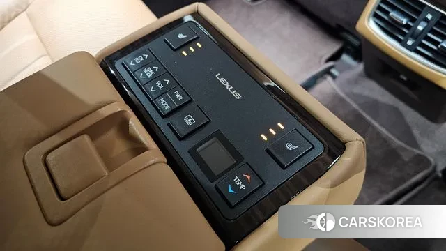 Lexus New ES300h id 3761451 из Кореи 10