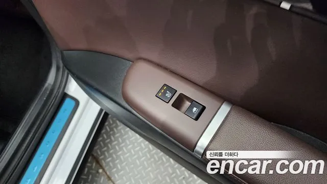 Hyundai Grandeur Hybrid (GN7) id 2711316 из Кореи 10