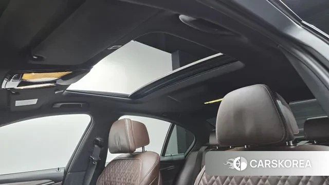 BMW 5 Series (G30) id 3540852 из Кореи 10