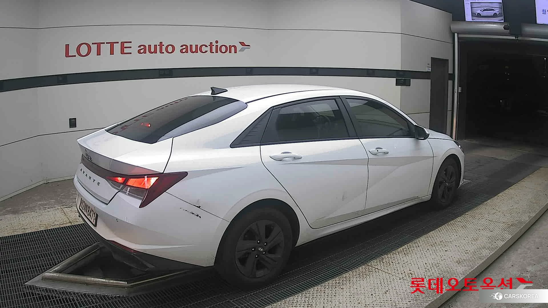 Hyundai Avante Hybrid id 4902383 из Кореи 10