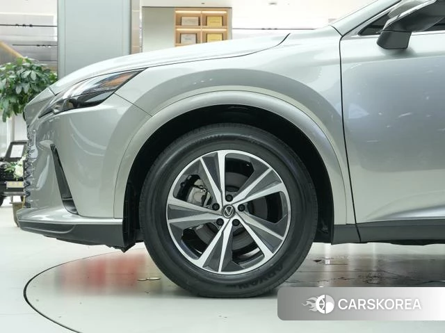 Lexus RX id 4394064 из Китая 10