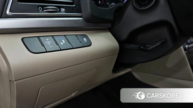 Hyundai Avante AD id 4610559 из Кореи 10