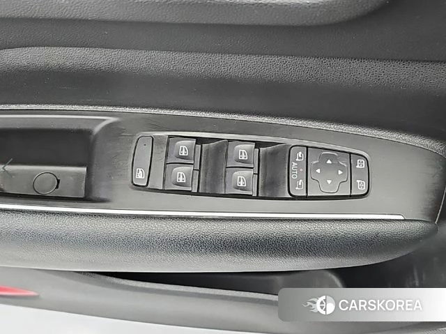 Renault Korea (Samsung) The New QM6 id 4887262 из Кореи 10
