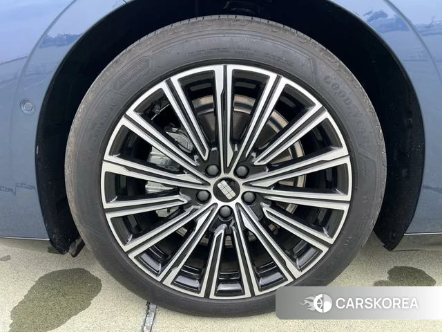 Geely Galaxy Galaxy Sparkle 8 PHEV id 4241880 из Китая 10