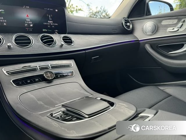 Mercedes-Benz E-class id 4256905 из Китая 10