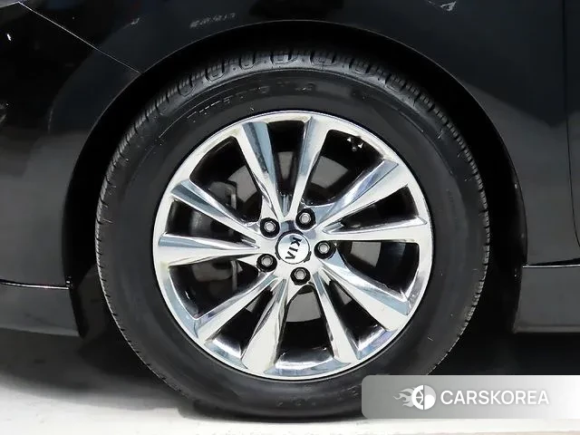 Kia The New Carnival id 3705882 из Кореи 10